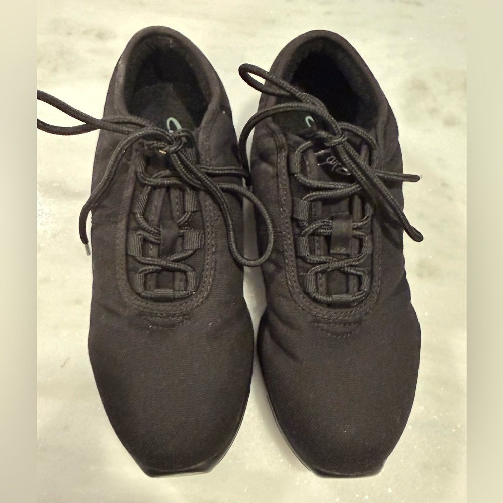 Capezio Dance Shoes Womens Size 8 Black Canvas